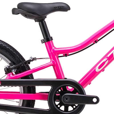 ctm-sly-16-ruzova-2026-d4